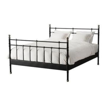 Tweepersoonsbed 180x200 – zwart met zilverkleurige accenten beschikbaar voor biedingen