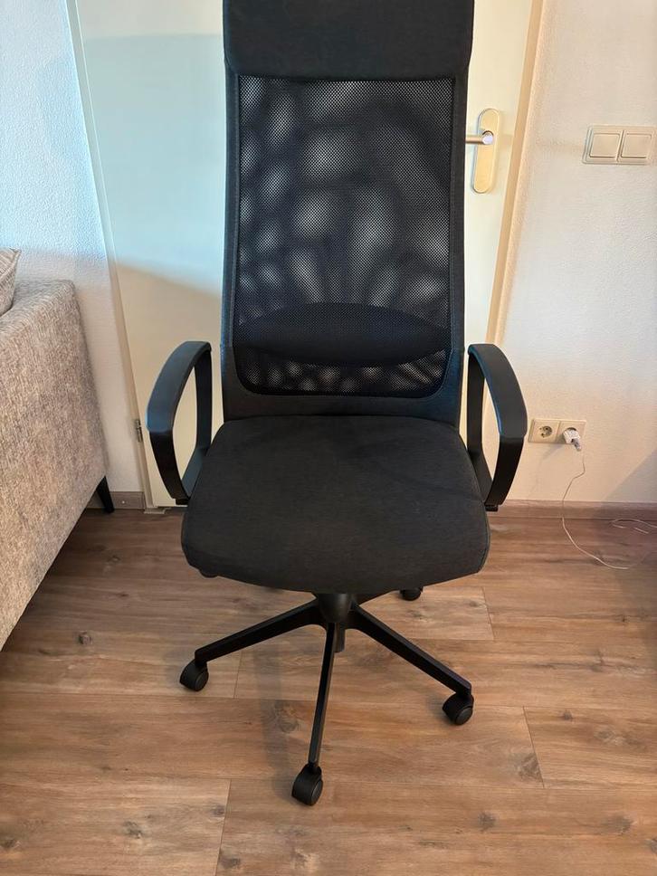 IKEA Markus bureaustoel in goede staat, Huis en Inrichting, Bureaustoelen, Zo goed als nieuw, Bureaustoel, Zwart, Ergonomisch