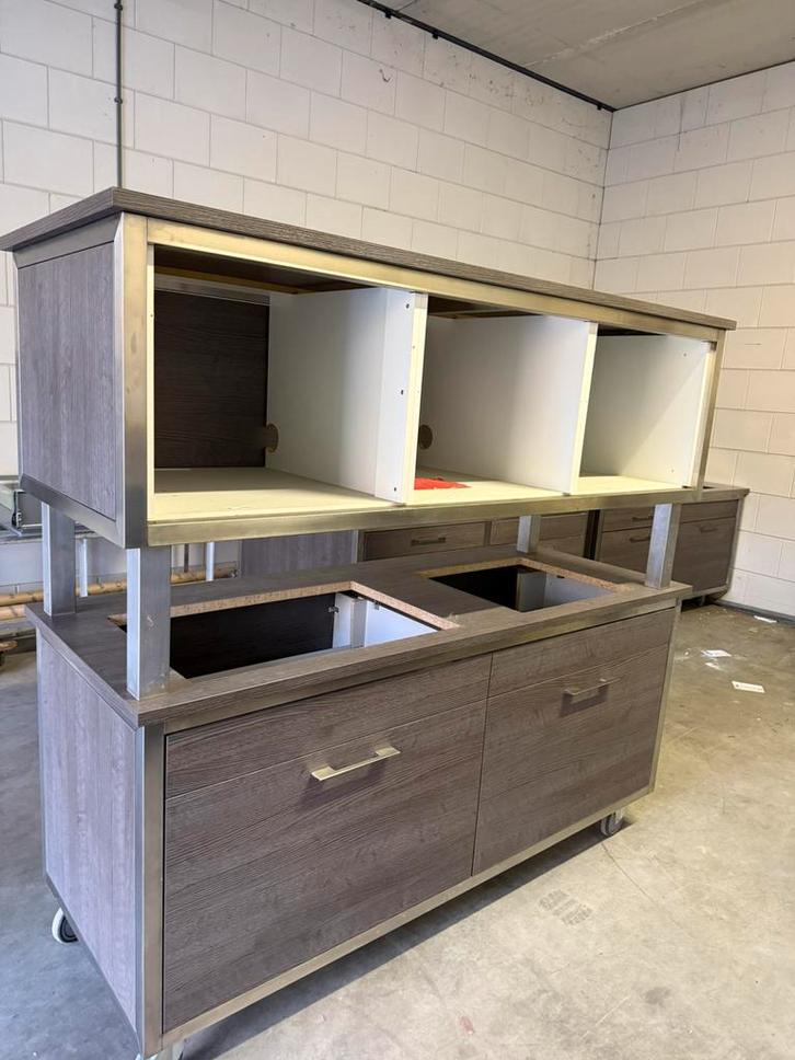 KeukenEiland en apparaten kast, Huis en Inrichting, Keuken | Complete keukens, Zo goed als nieuw, Overige typen, Wit, Ophalen