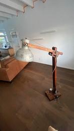 Industriële stoere robuuste vloerlamp - ZGAN, Huis en Inrichting, Lampen | Vloerlampen, Ophalen, Zo goed als nieuw, Metaal, 150 tot 200 cm