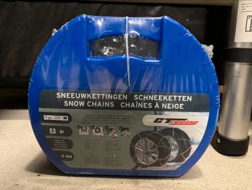 Sneeuwkettingen universeel beschikbaar voor biedingen