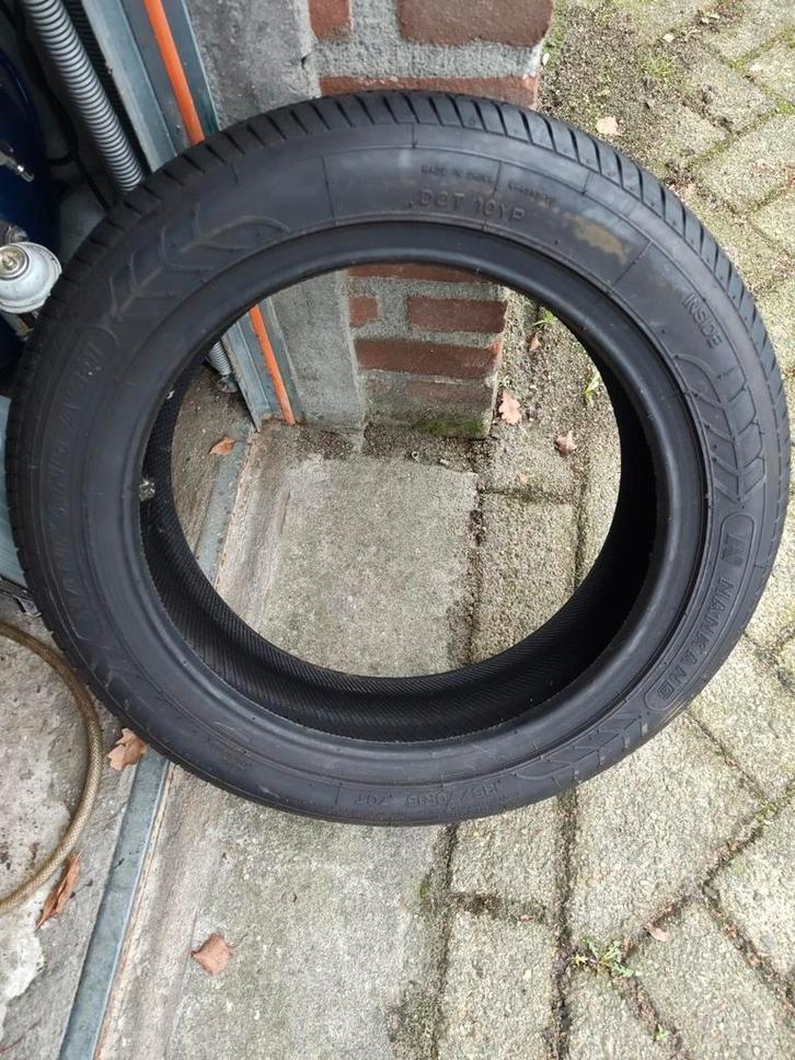 2 banden voor een citroen eend 135 breed en ringtank, Auto-onderdelen, Carrosserie en Plaatwerk, Spatbord, Daihatsu, Voor, Links