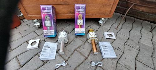 te koop 2 karaoke microfoons 1 zilverkleur 1 gouden kleur ni, Muziek en Instrumenten, Microfoons, Nieuw, Zangmicrofoon, Draadloos