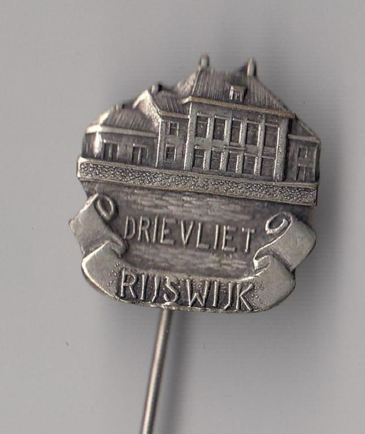 Rijswijk Drievliet Pretpark speldje, Verzamelen, Speldjes, Pins en Buttons, Gebruikt, Speldje of Pin, Overige onderwerpen, Ophalen of Verzenden