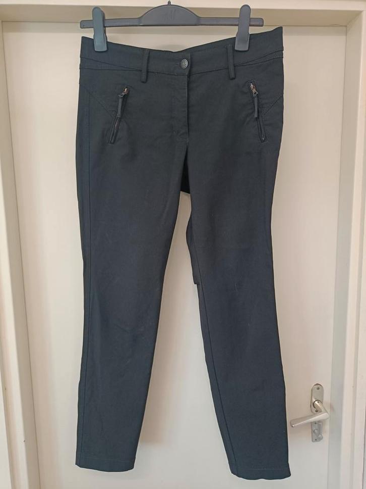 Cambio Rihanna Zwarte Travelstof Broek Maat 40, Kleding | Dames, Broeken en Pantalons, Zo goed als nieuw, Maat 38/40 (M), Zwart