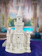 Een prachtig beeld van een kerk. met licht., Ophalen of Verzenden