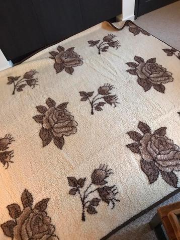 Mooi VINTAGE zware MERINO wollen Schapen vacht 2 pers deken beschikbaar voor biedingen