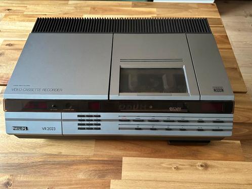 Philips VR2023 en Aristona 23VR24 video2000 voor onderdelen, Audio, Tv en Foto, Videospelers, Gebruikt, Video 2000-speler of -recorder
