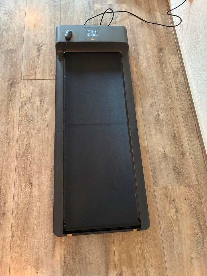 Flow Fitness Runner DTM100i Loopband, Sport en Fitness, Fitnessapparatuur, Zo goed als nieuw, Loopband, Benen, Overige materialen