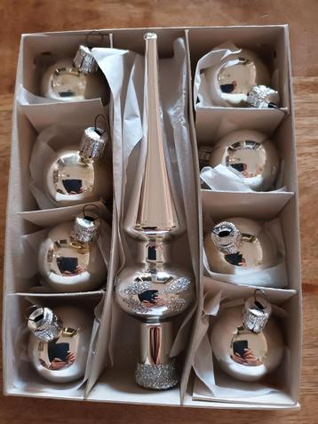 Vinted mini glazen zilveren piek met 6 balletjes . beschikbaar voor biedingen