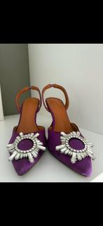 Amina Muaddi Hakken - Maat 37, Kleding | Dames, Ophalen of Verzenden, Zo goed als nieuw, Overige kleuren, Pumps