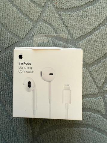 Nieuwe Apple EarPods beschikbaar voor biedingen