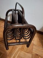 Krantenbak / lectuurbak, Huis en Inrichting, Woonaccessoires | Krantenbakken en Lectuurbakken, Ophalen of Verzenden