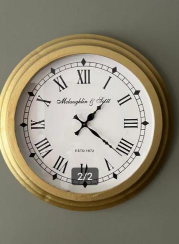 wandklok mat goud , rond 45 cm   beschikbaar voor biedingen