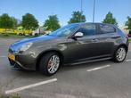 Alfa Romeo Giulietta 1.4 Turbo Multi AIR TCT 2012 Grijs, Auto's, Alfa Romeo, Automaat, 65 €/maand, Achterwielaandrijving, 1280 kg