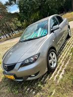 Mazda 3 1.6 Sedan 2005 Grijs, Auto's, 4 cilinders, Airbags, 14 km/l, Handgeschakeld