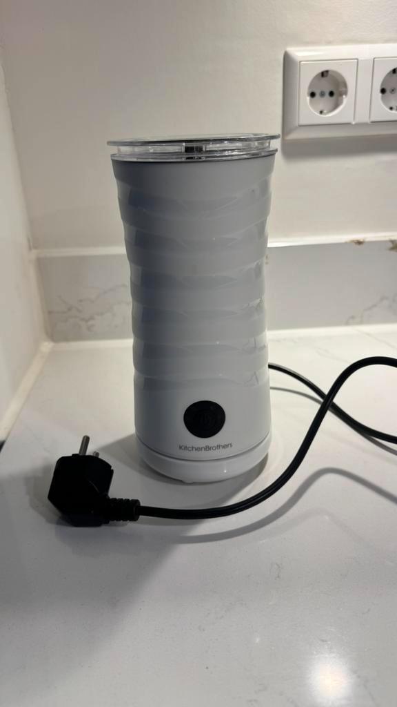 Te koop: Z.g.a.n melkopschuimer, Witgoed en Apparatuur, Melkopschuimers, Zo goed als nieuw, Ophalen of Verzenden