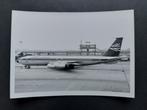 Foto van een BEA Boeing 707-400 (F799), Verzamelen, Luchtvaart en Vliegtuigspotten, Gebruikt, Ophalen of Verzenden, Kaart, Foto of Prent
