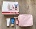 Nieuw: Leuk Make Up tasje van Clarins met luxe miniaturen, Ophalen of Verzenden, Nieuw, Gehele gezicht, Verzorging