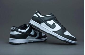 Nike Dunk Low – Panda (Zwart/Wit) – Maat 43 –Nieuw beschikbaar voor biedingen
