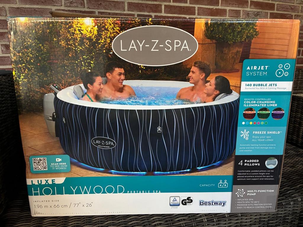 Bestway Hollywood Jacuzzi - Perfecte Staat!, Tuin en Terras, Ophalen, Zo goed als nieuw, Afdekzeil, Opblaasbaar