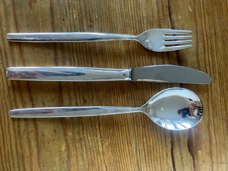 Sola bestek cassette, Huis en Inrichting, Keuken | Bestek, Zo goed als nieuw, Bestekset, Zilver, Ophalen of Verzenden