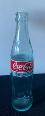 Oud glazen (lichtgroen) Coca-cola flesje. Lengte 23 cm., Ophalen of Verzenden, Zo goed als nieuw, Gebruiksvoorwerp