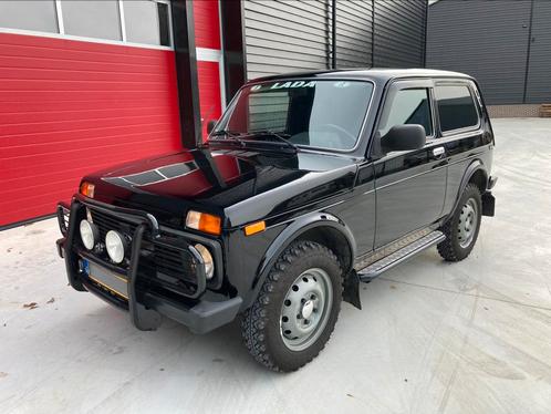 Lada Niva 1.7 I 4WD  2010 Zwart, Auto's, Lada, Particulier, Niva, Benzine, SUV of Terreinwagen, Handgeschakeld, Geïmporteerd, Zwart