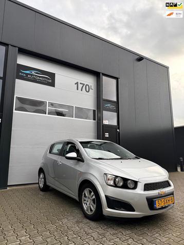 Chevrolet Aveo 1.2 LT Airco 5-deurs Nieuwe APK beschikbaar voor biedingen
