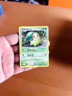 Chikorita 77/123 Mysterious Treasures Pokemon, Hobby en Vrije tijd, Verzamelkaartspellen | Pokémon, Verzenden, Zo goed als nieuw