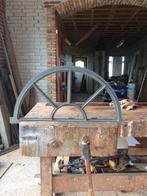 Gietijzeren stalraam ( zonnetje ), Ophalen of Verzenden