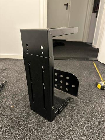 Pc standaard / houder beschikbaar voor biedingen