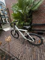 VanMoof X2 (wit) – Defect maar compleet, Ophalen, Gebruikt, Vanmoof, 55 tot 59 cm