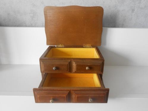 Houten sieraden/juwelen kistje Met bovenklep, Antiek en Kunst, Curiosa en Brocante, Ophalen