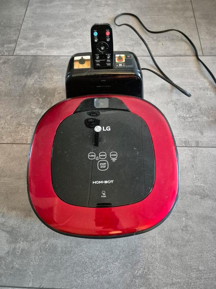 LG Hom-Bot Robotstofzuiger - Rode Edition, Witgoed en Apparatuur, Stofzuigers, Ophalen of Verzenden