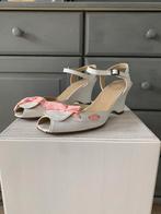 Gave vintage sleehakken van Van Dalen maat 39, Douwenmaat 8-3 Meppel, Pumps, Info@again.nu, Wit