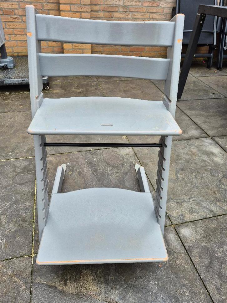 Stokke Tripp Trapp stoel - grijs, Kinderen en Baby's, Kinderstoelen, Gebruikt, Meegroeistoel, Aanschuifbaar, Ophalen