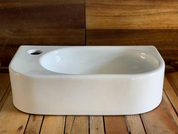 Luxe fontein/wasbak van Luca Sanitair – NIEUW in doos beschikbaar voor biedingen