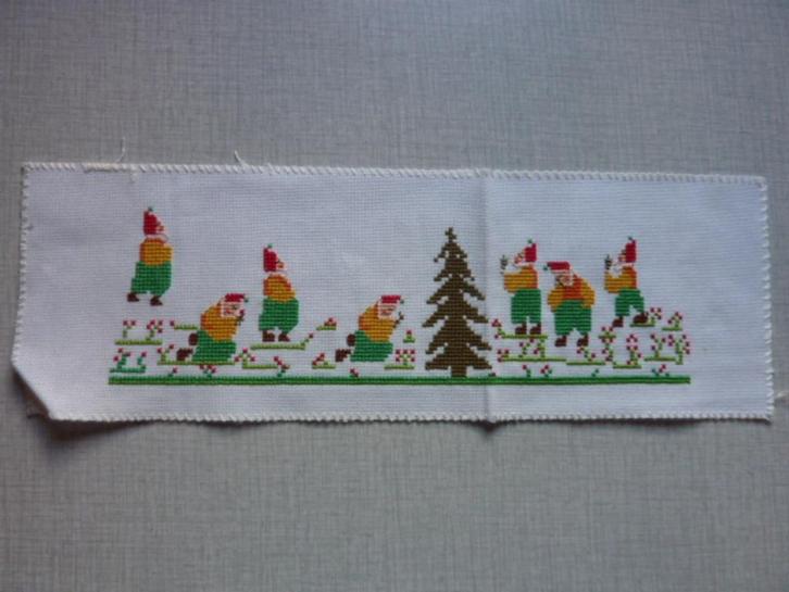 Borduurwerk - Sierrand kabouters, Boeken, Overige Boeken, Zo goed als nieuw, Verzenden