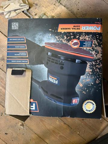 NIEUW!!!   Schuurmachine beschikbaar voor biedingen