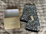 Set met beanie/sjaal Michael Kors panterprint, Kleding | Dames, Mutsen, Sjaals en Handschoenen, Michael Kors, Nieuw, Ophalen of Verzenden