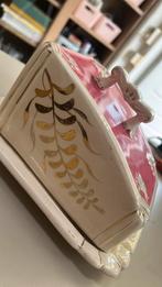 Kaasstolp roze met goud - geen merk, Antiek en Kunst, Antiek | Servies los, Ophalen of Verzenden