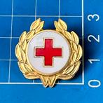 Nederlandse Rode Kruis broche met emaille, Postzegels en Munten, Penningen en Medailles, Ophalen of Verzenden, Overige materialen
