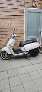 Kymco Like 50 4T 2012 parel WIT, Fietsen en Brommers, Scooters | Kymco, Ophalen, Gebruikt, Like, Benzine