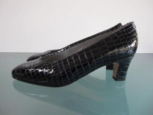 ALEXANDRIA blauwe stewardess pumps 39, Kleding | Dames, Schoenen, Nieuw, Pumps, Blauw, Verzenden