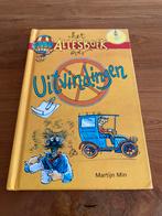 Kinderboek: Het allesboek over Uitvindingen, Ophalen, Fictie algemeen, Zo goed als nieuw, M. Min