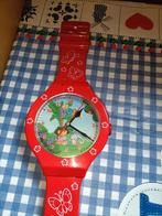 Dora klok in vorm van een horloge 47 cm groot, Huis en Inrichting, Woonaccessoires | Klokken, Ophalen of Verzenden