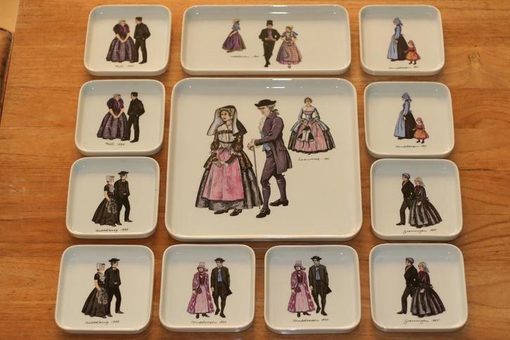 Villeroy & Boch gebakset klederdracht 12 delig, Huis en Inrichting, Keuken | Servies, Zo goed als nieuw, Schaal of Schalen, Overige stijlen