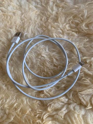 Apple Lightning USB Kabel - Gebruikt beschikbaar voor biedingen