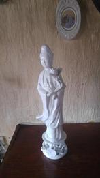 Een blanc de chine standbeeld van Guanyin -, Ophalen of Verzenden
